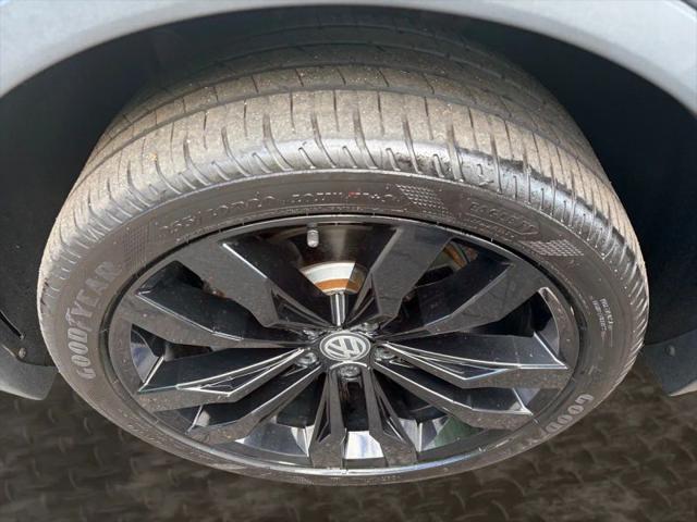 2021 Volkswagen Tiguan 2.0T SE R-Line Black
