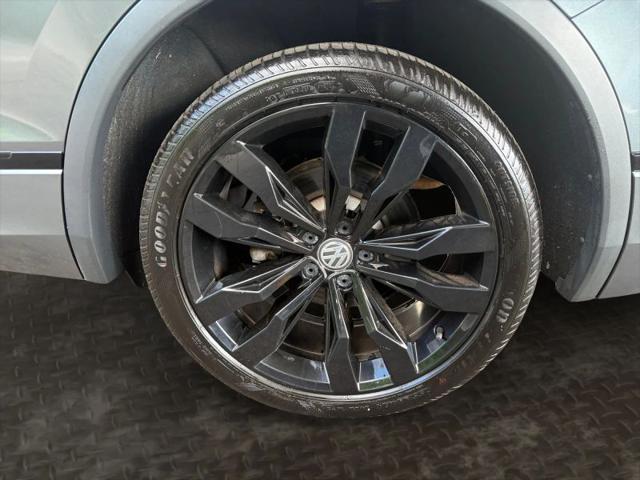 2021 Volkswagen Tiguan 2.0T SE R-Line Black