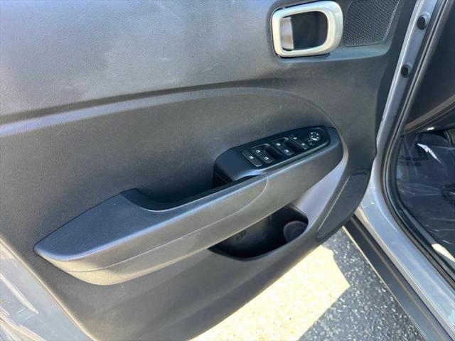 2021 Hyundai Venue SE