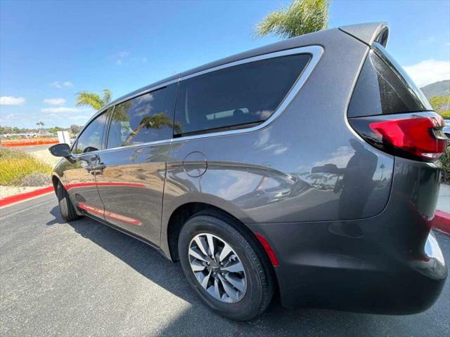2023 Chrysler Pacifica Hybrid Touring L