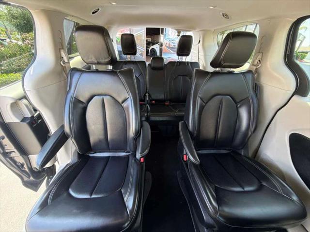 2023 Chrysler Pacifica Hybrid Touring L