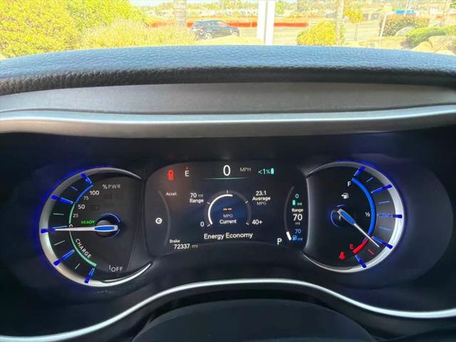 2023 Chrysler Pacifica Hybrid Touring L