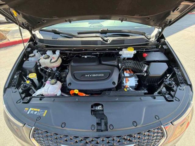 2023 Chrysler Pacifica Hybrid Touring L