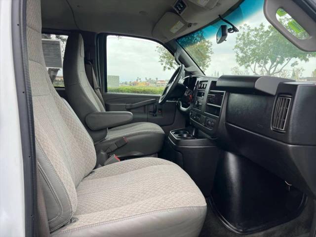 2018 Chevrolet Express LT
