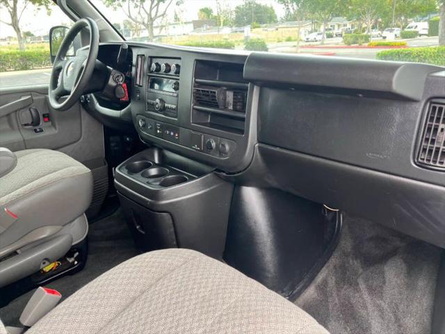 2018 Chevrolet Express LT