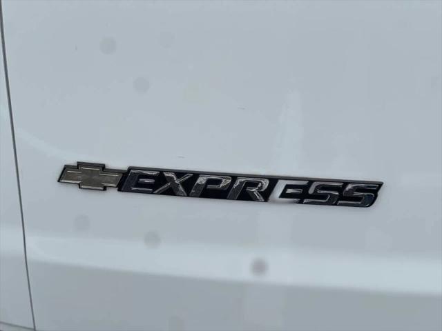 2018 Chevrolet Express LT