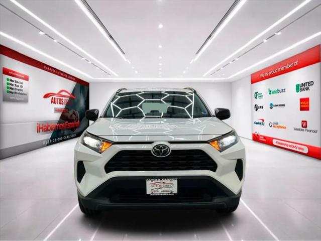 2020 Toyota RAV4 LE