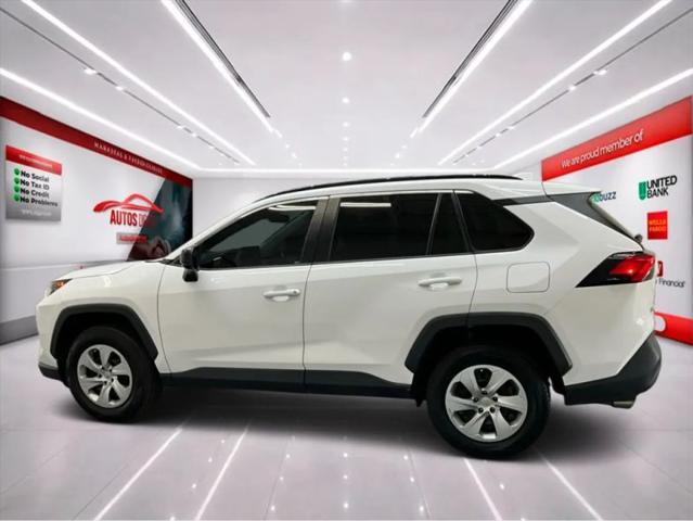2020 Toyota RAV4 LE