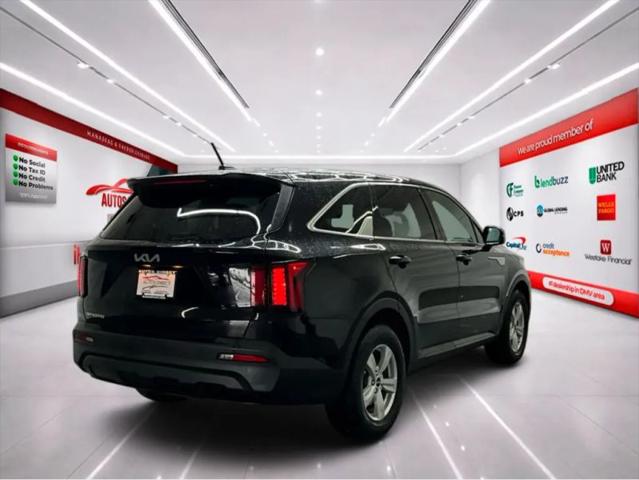 2023 Kia Sorento LX