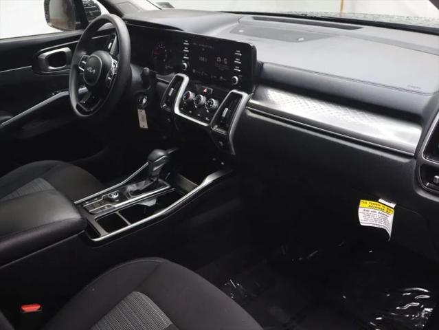 2023 Kia Sorento LX