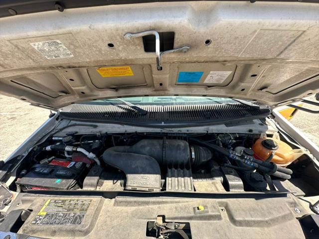 2013 Ford E-450 Cutaway Base