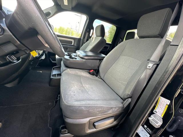 2022 Ram 1500 Classic Warlock Crew Cab 4x4 5'7" Box
