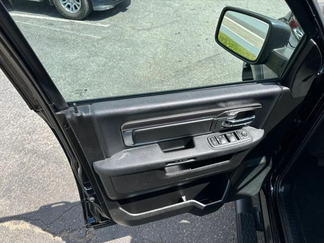 2022 Ram 1500 Classic Warlock Crew Cab 4x4 5'7" Box