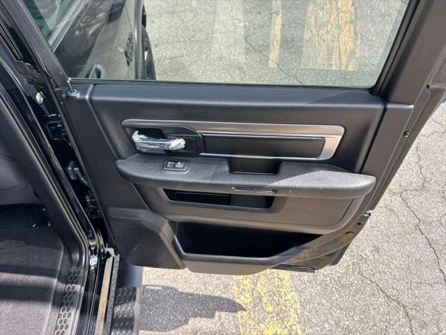 2022 Ram 1500 Classic Warlock Crew Cab 4x4 5'7" Box
