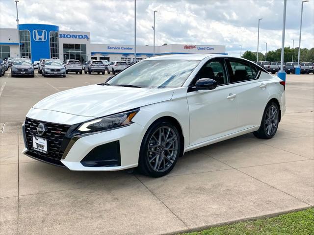 2023 Nissan Altima SR VC-Turbo FWD