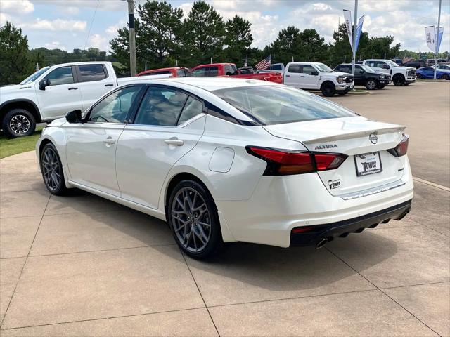 2023 Nissan Altima SR VC-Turbo FWD