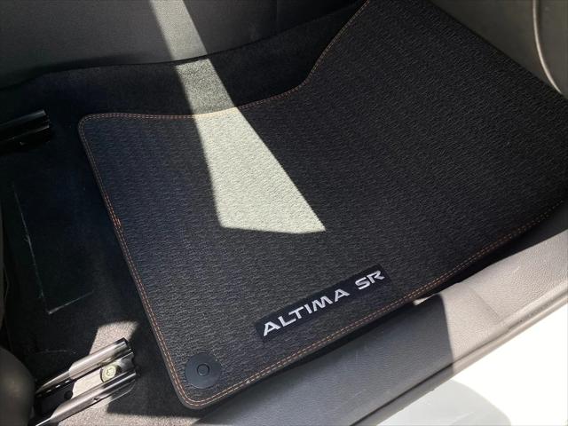 2023 Nissan Altima SR VC-Turbo FWD