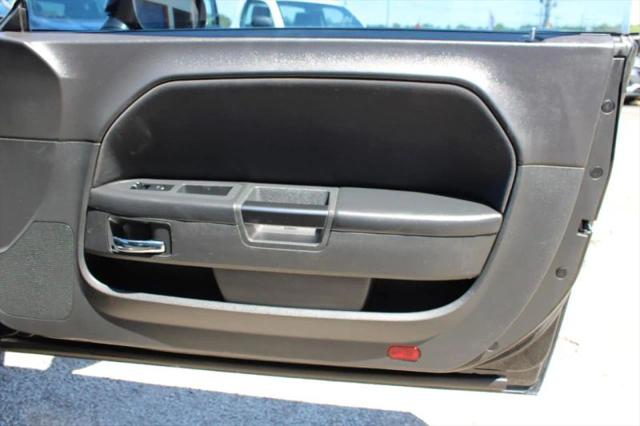 2014 Dodge Challenger SXT