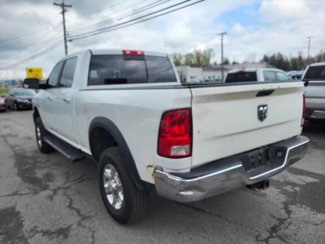 2017 Ram 3500 SLT Crew Cab 4x4 6'4" Box