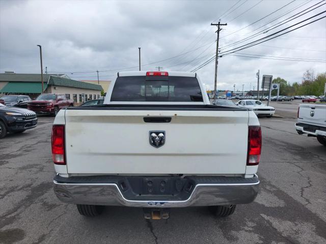 2017 Ram 3500 SLT Crew Cab 4x4 6'4" Box