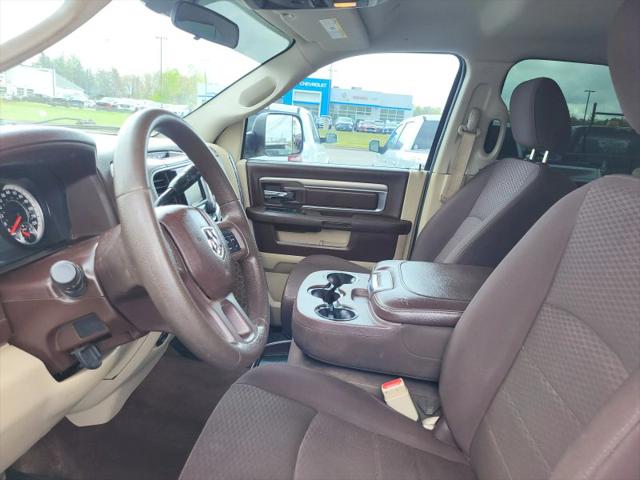 2017 Ram 3500 SLT Crew Cab 4x4 6'4" Box