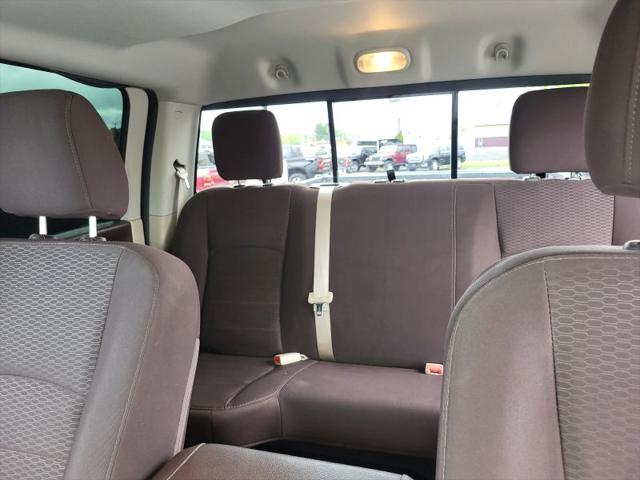 2017 Ram 3500 SLT Crew Cab 4x4 6'4" Box