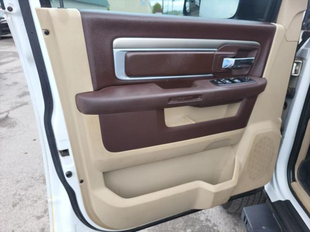 2017 Ram 3500 SLT Crew Cab 4x4 6'4" Box