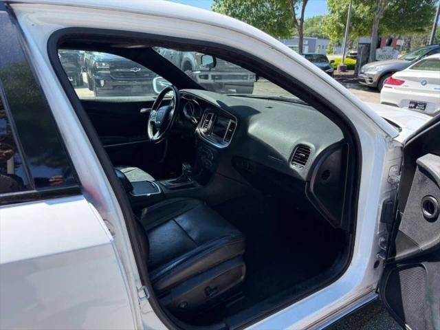 2019 Dodge Charger SXT RWD