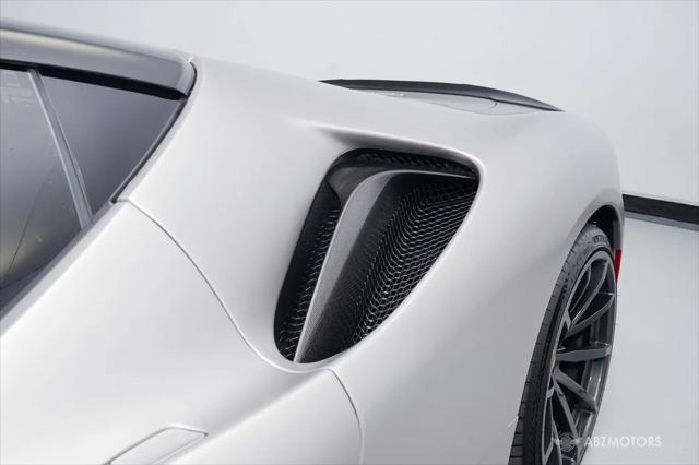 2021 Ferrari SF90 Stradale Standard