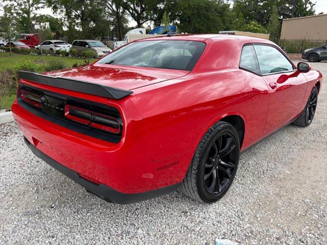 2016 Dodge Challenger SXT