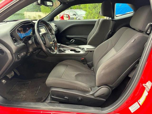 2016 Dodge Challenger SXT