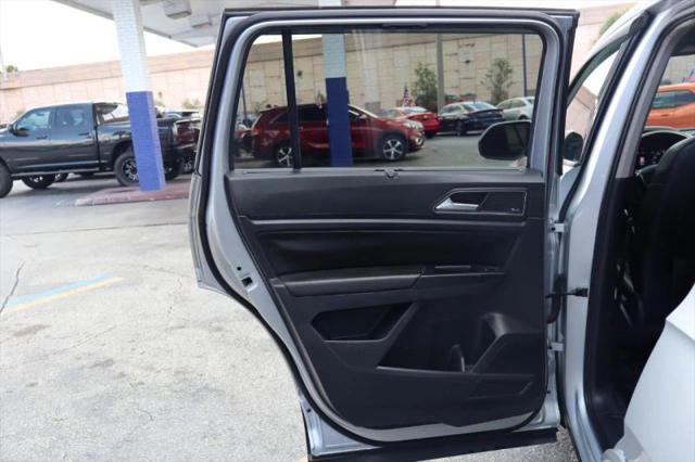 2018 Volkswagen Atlas 3.6L V6 SEL Premium