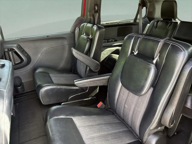 2015 Chrysler Town & Country S