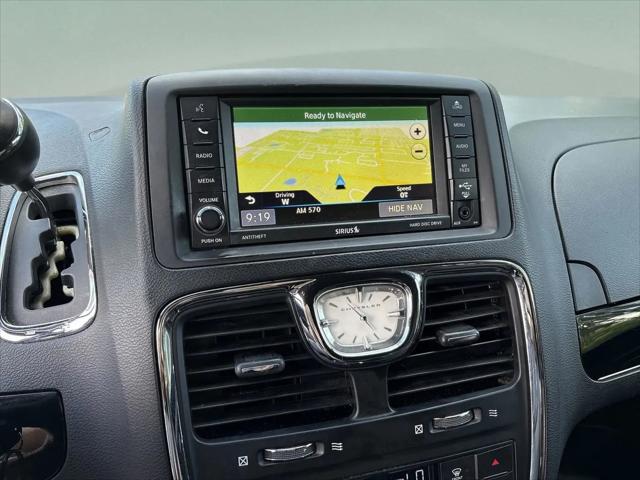 2015 Chrysler Town & Country S