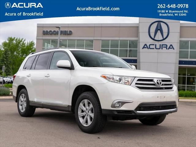 2013 Toyota Highlander SE V6 for sale in Brookfield, WI