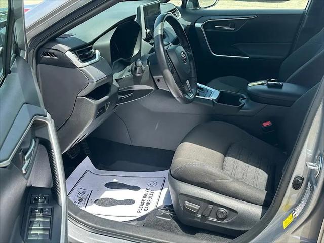 2025 Toyota RAV4 Hybrid SE
