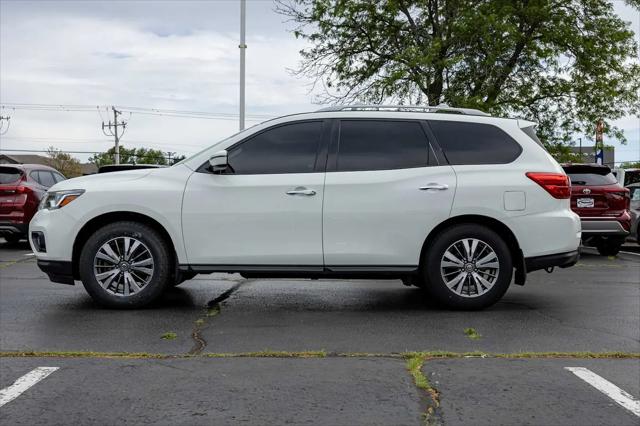 2019 Nissan Pathfinder S