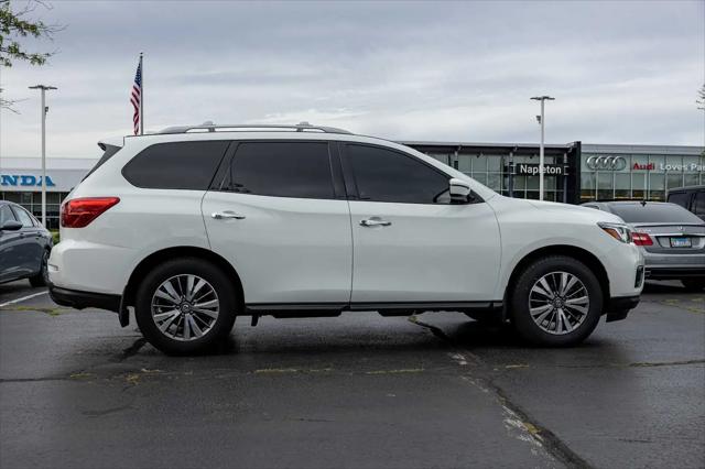 2019 Nissan Pathfinder S
