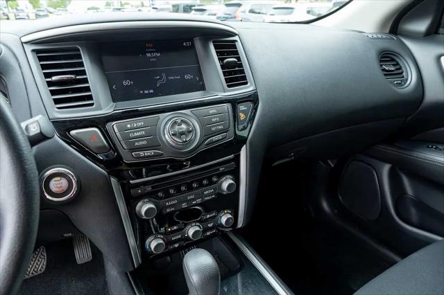 2019 Nissan Pathfinder S