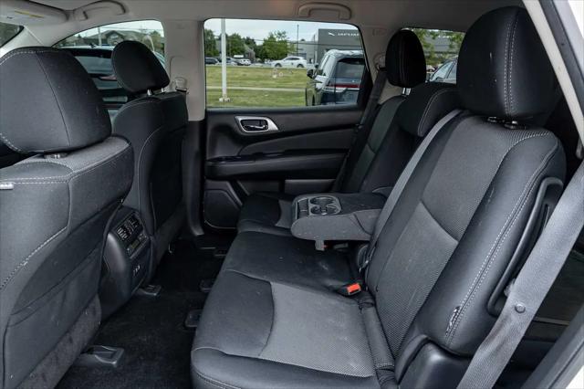 2019 Nissan Pathfinder S