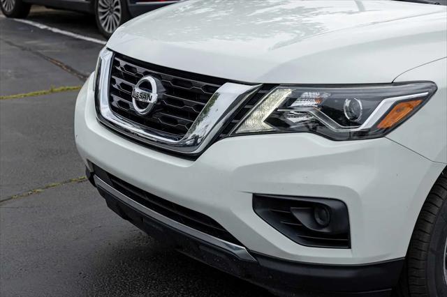 2019 Nissan Pathfinder S