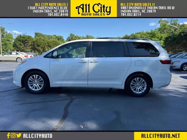 2015 Toyota Sienna XLE 8 Passenger