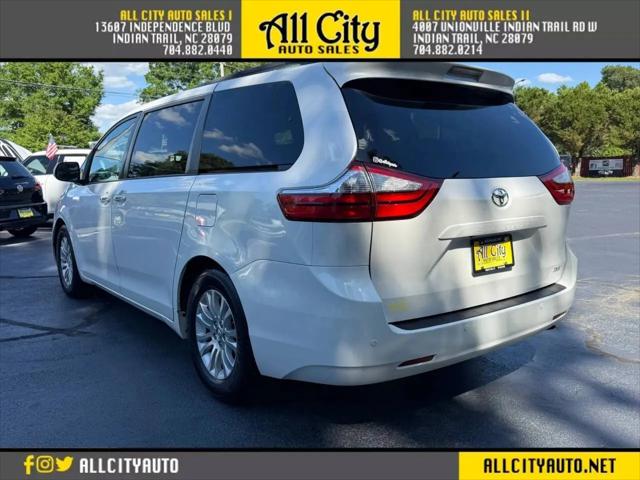 2015 Toyota Sienna XLE 8 Passenger