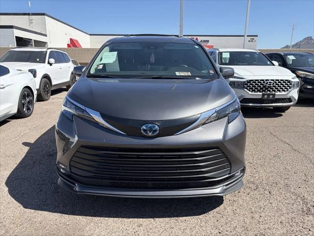 2025 Toyota Sienna XLE