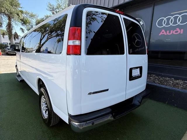 2023 Chevrolet Express Passenger RWD 3500 Extended Wheelbase LT