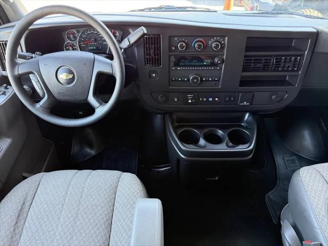 2023 Chevrolet Express Passenger RWD 3500 Extended Wheelbase LT