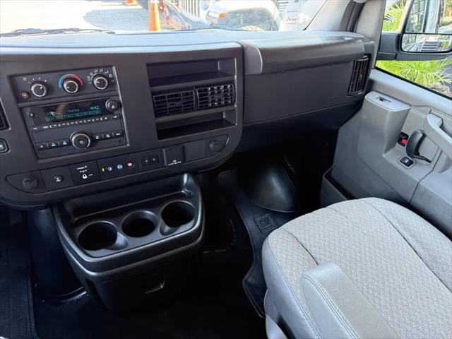 2023 Chevrolet Express Passenger RWD 3500 Extended Wheelbase LT