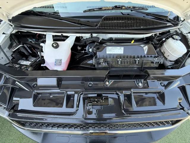 2023 Chevrolet Express Passenger RWD 3500 Extended Wheelbase LT