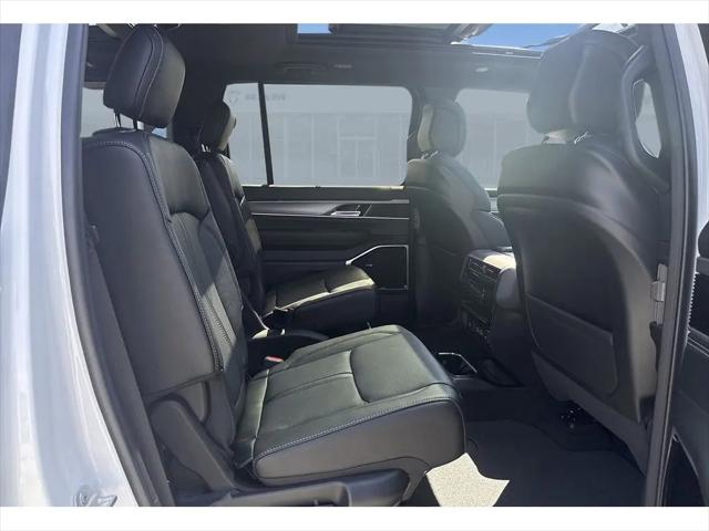 2026 Jeep Grand Wagoneer Limited Reserve 4x4