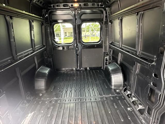2025 Ram ProMaster 2500 Cargo Van Tradesman High Roof 159" WB w/Pass Seat